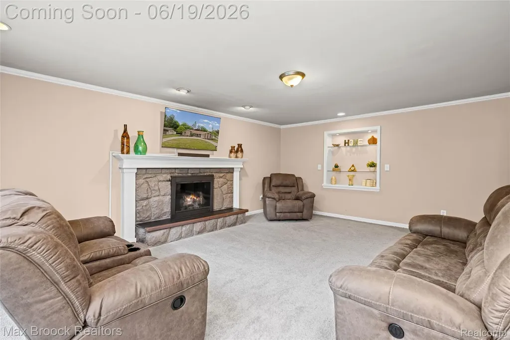 25551 Kilreigh Drive Farmington Hills City MI 48336