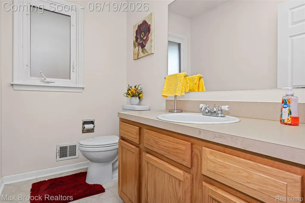 25551 Kilreigh Drive Farmington Hills City MI 48336