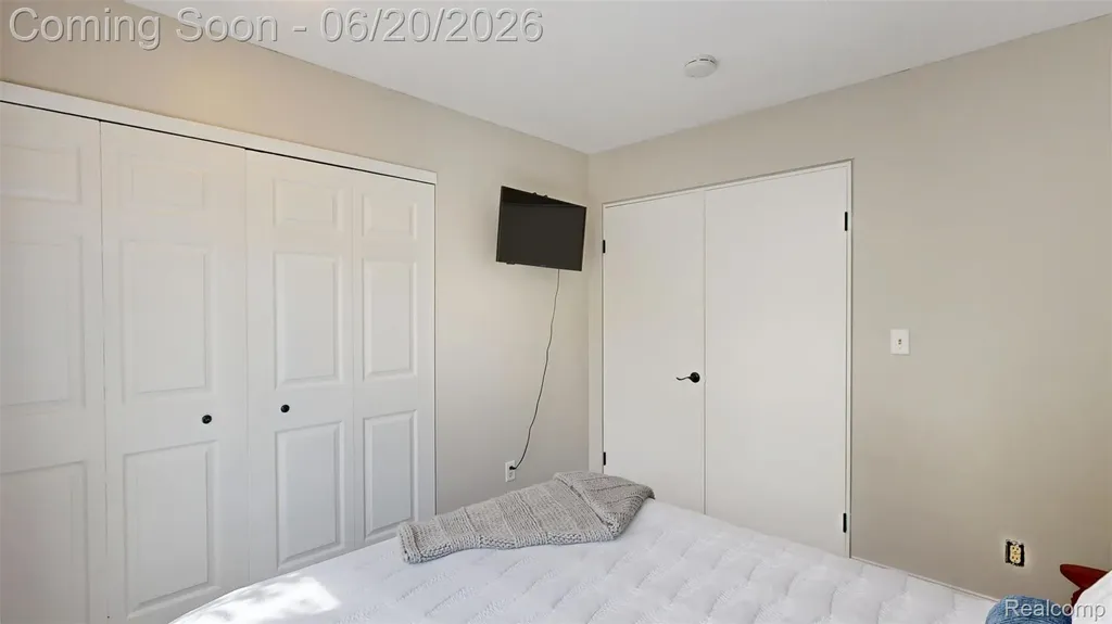 2327 Bay Woods Court Frankenlust Township MI 48706