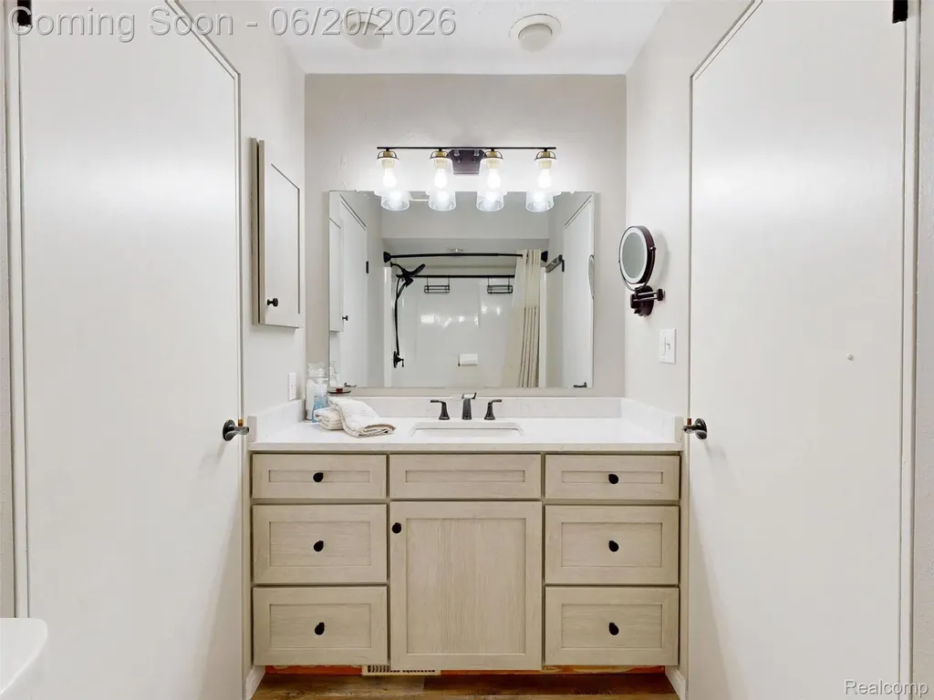 2327 Bay Woods Court Frankenlust Township MI 48706