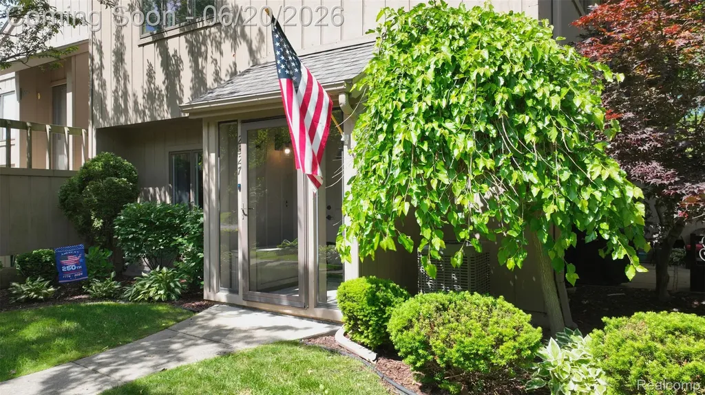 2327 Bay Woods Court Frankenlust Township MI 48706