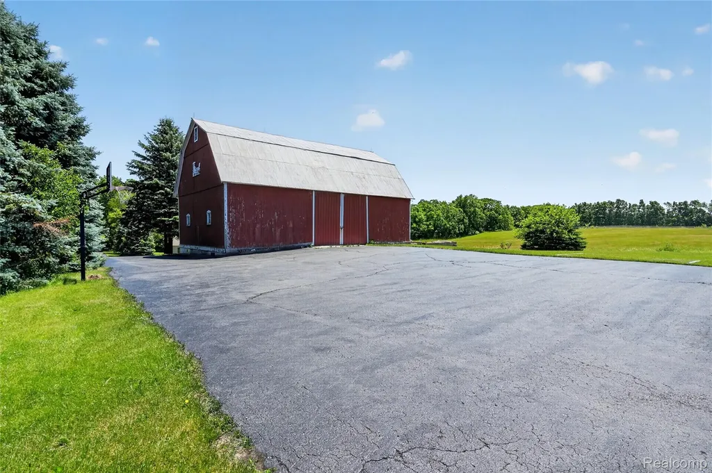 4260 Sylvan Road Sharon Township MI 49240