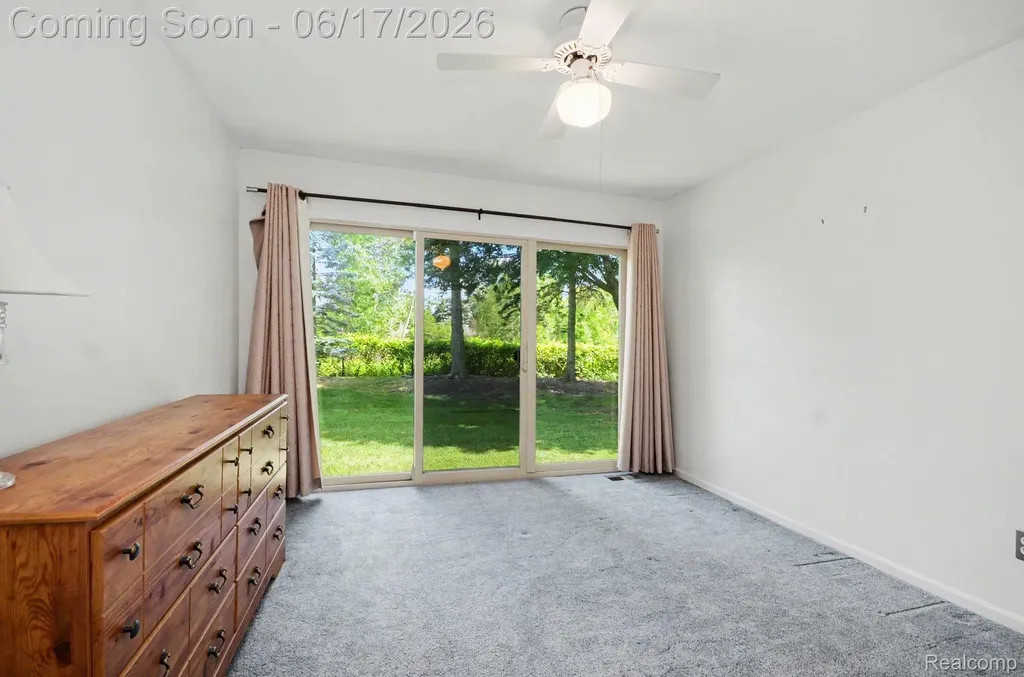16569 Congress Drive Clinton Charter Township MI 48038