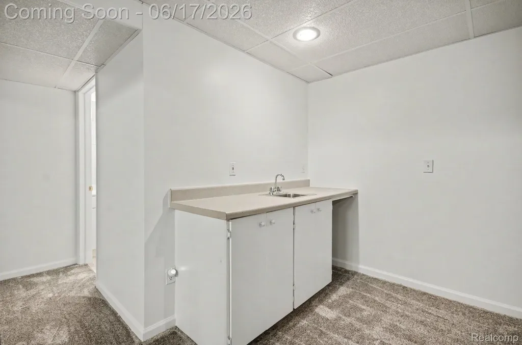 16569 Congress Drive Clinton Charter Township MI 48038