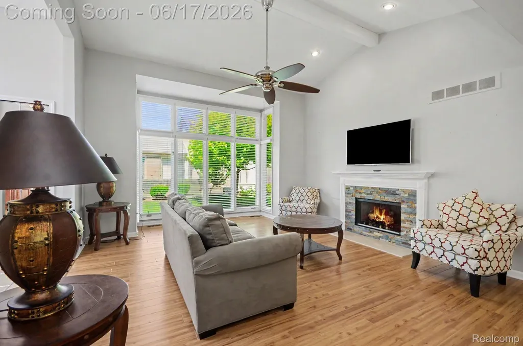 16569 Congress Drive Clinton Charter Township MI 48038