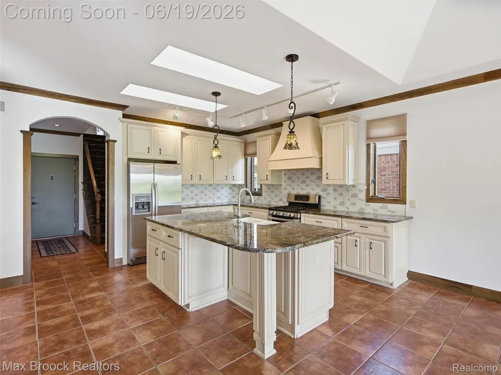7822 Firestone Lane Washington Township MI 48094