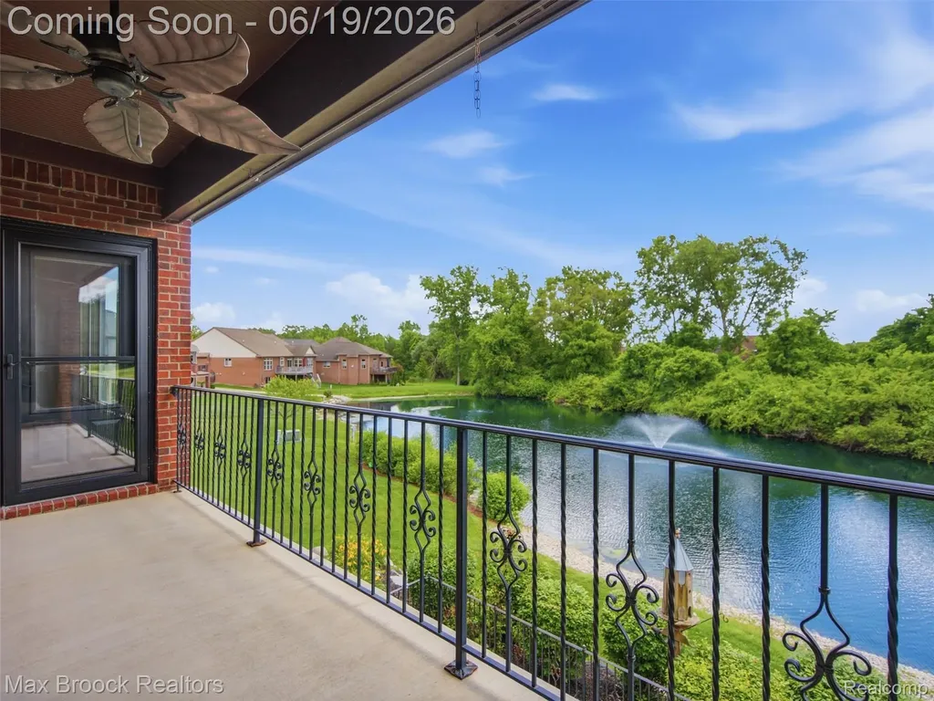 7822 Firestone Lane Washington Township MI 48094