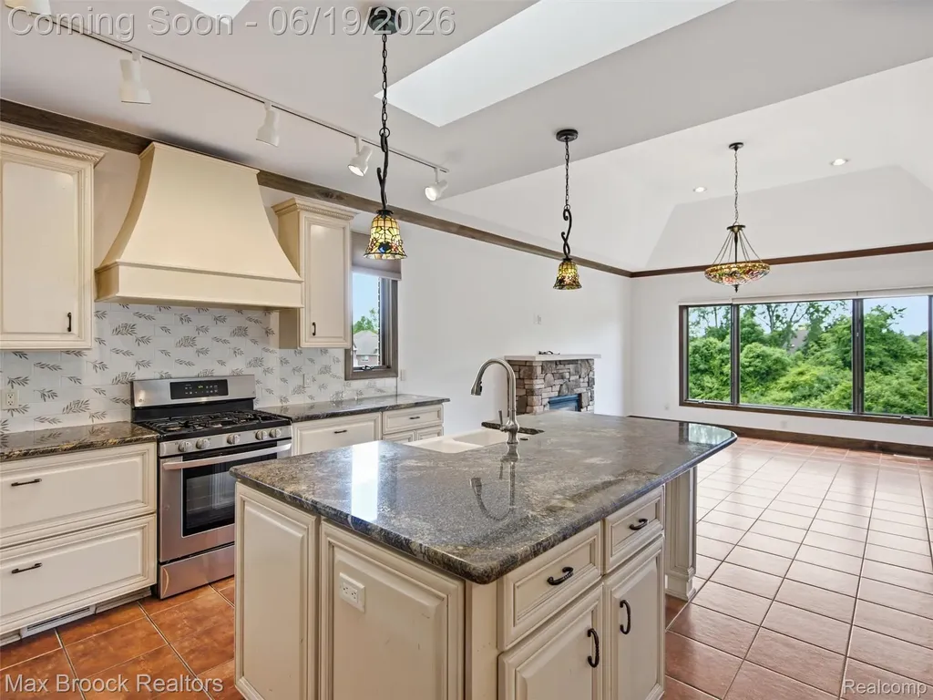 7822 Firestone Lane Washington Township MI 48094