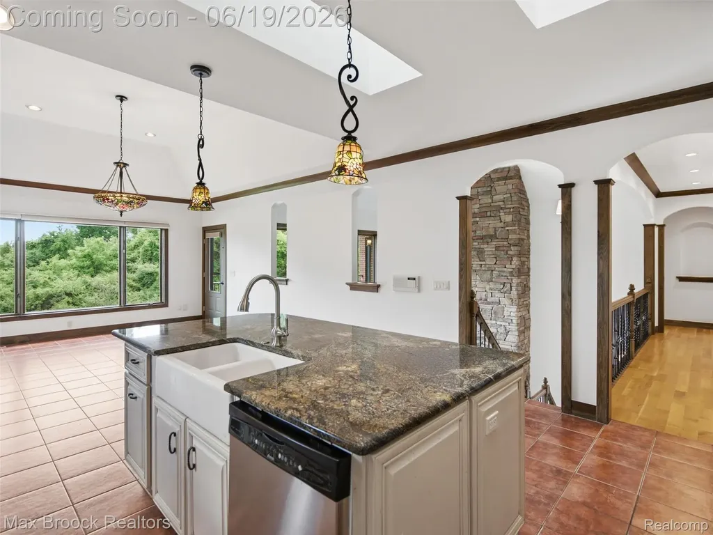 7822 Firestone Lane Washington Township MI 48094