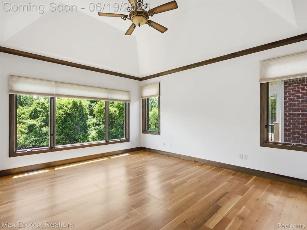 7822 Firestone Lane Washington Township MI 48094
