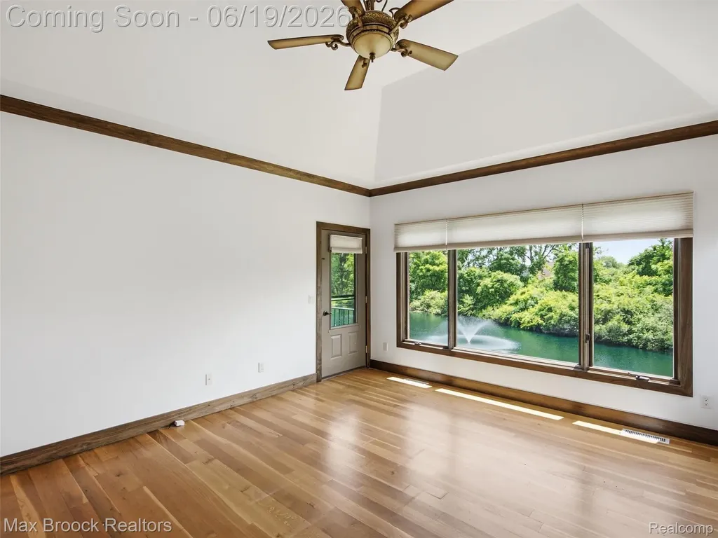 7822 Firestone Lane Washington Township MI 48094