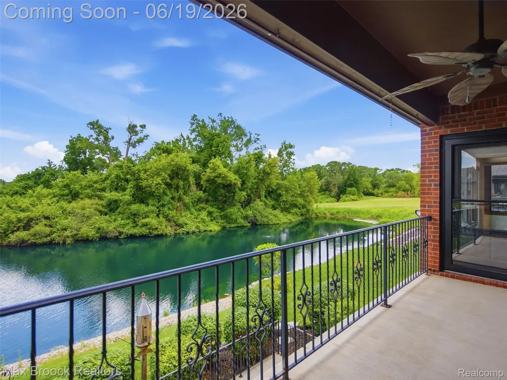 7822 Firestone Lane Washington Township MI 48094