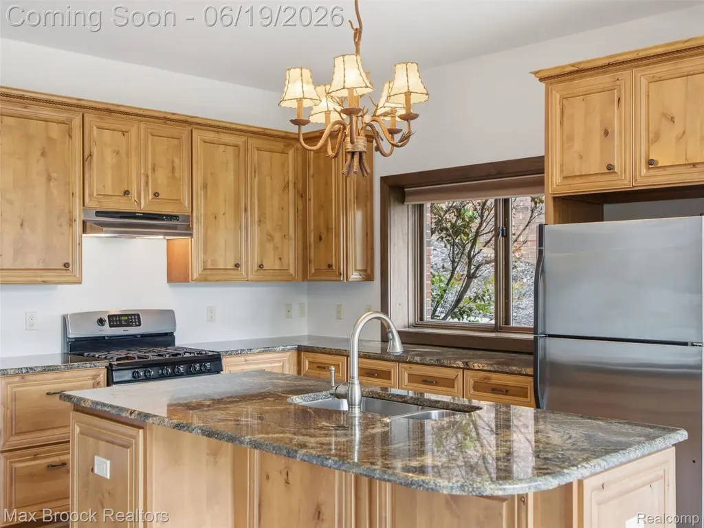 7822 Firestone Lane Washington Township MI 48094