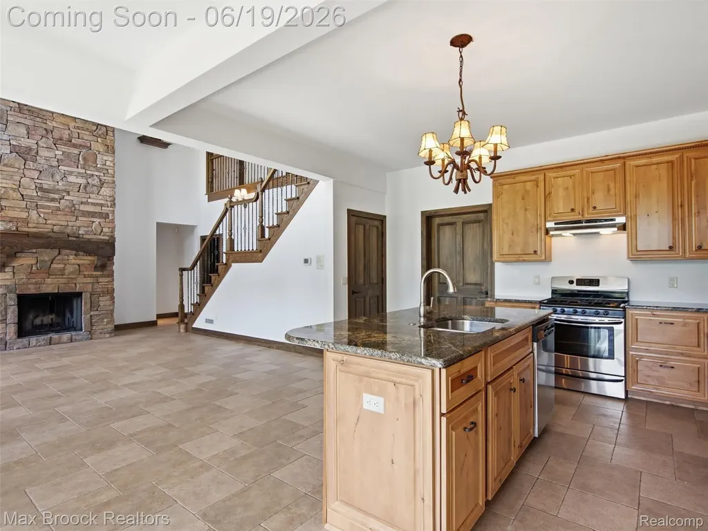 7822 Firestone Lane Washington Township MI 48094