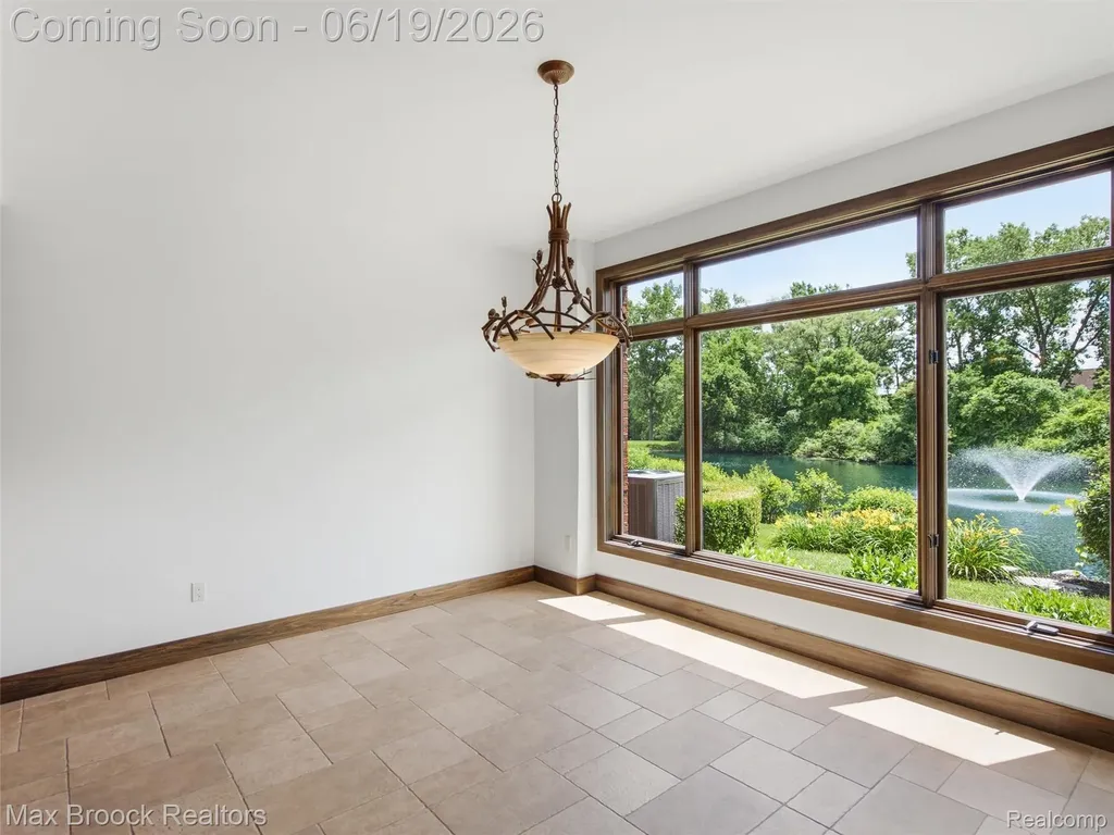 7822 Firestone Lane Washington Township MI 48094