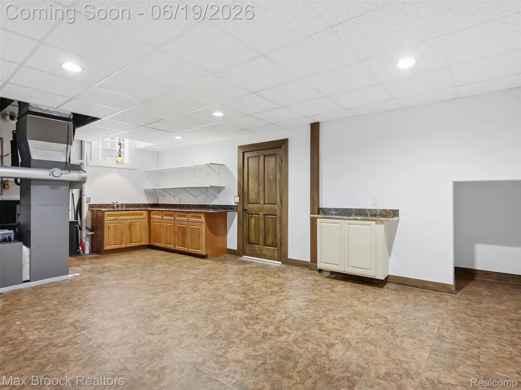 7822 Firestone Lane Washington Township MI 48094