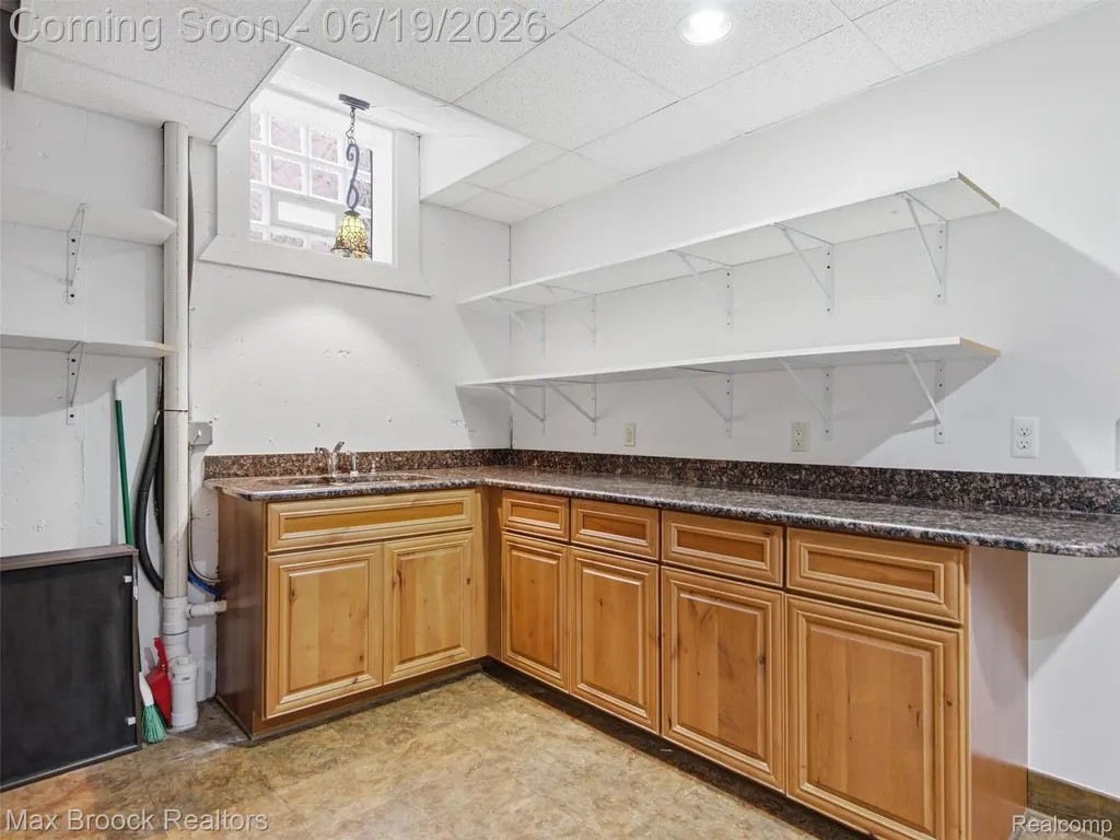 7822 Firestone Lane Washington Township MI 48094