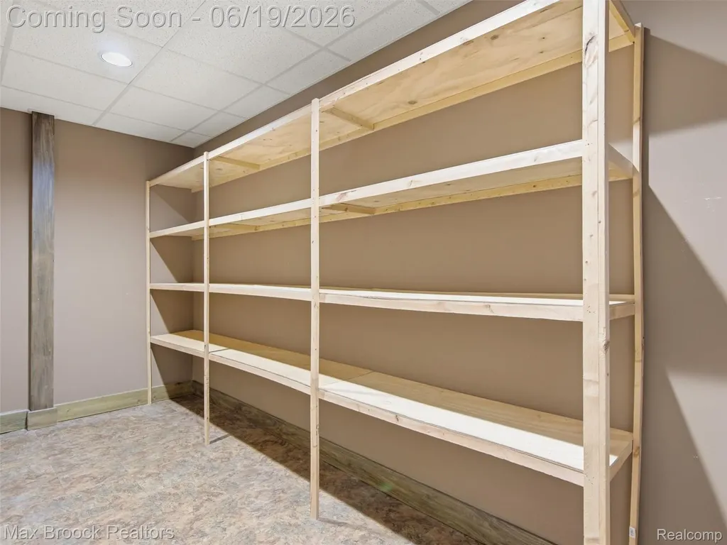 7822 Firestone Lane Washington Township MI 48094