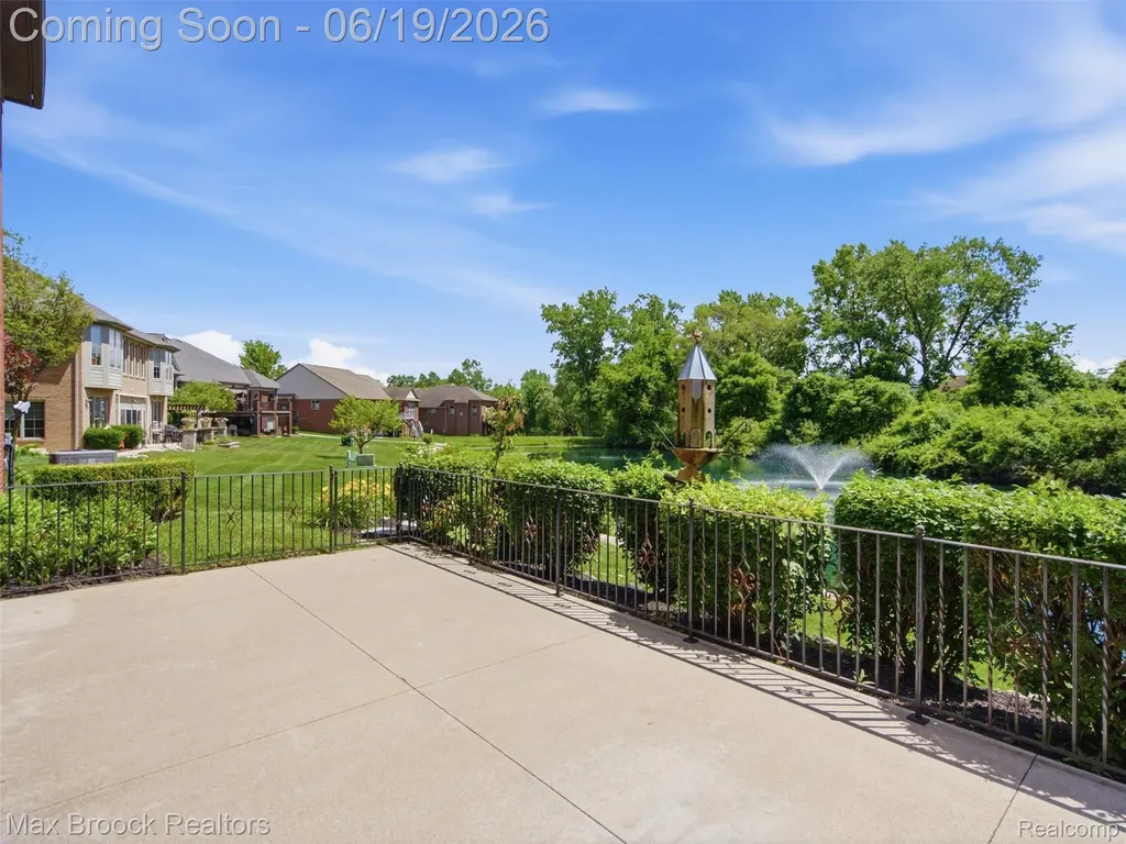 7822 Firestone Lane Washington Township MI 48094