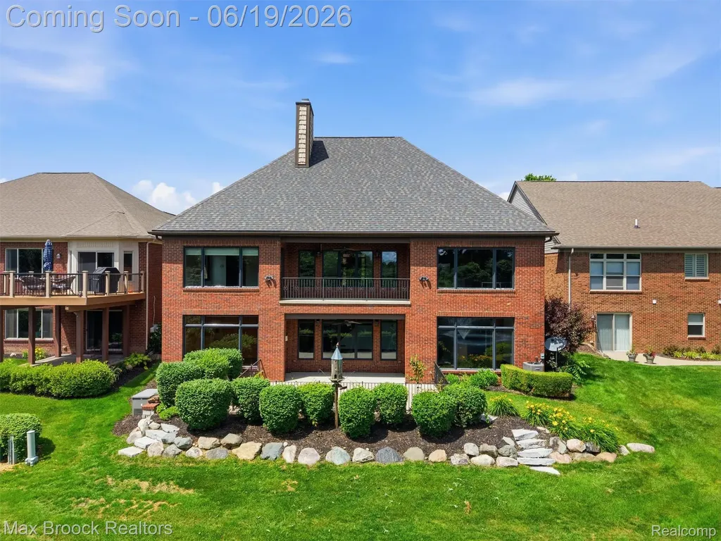 7822 Firestone Lane Washington Township MI 48094