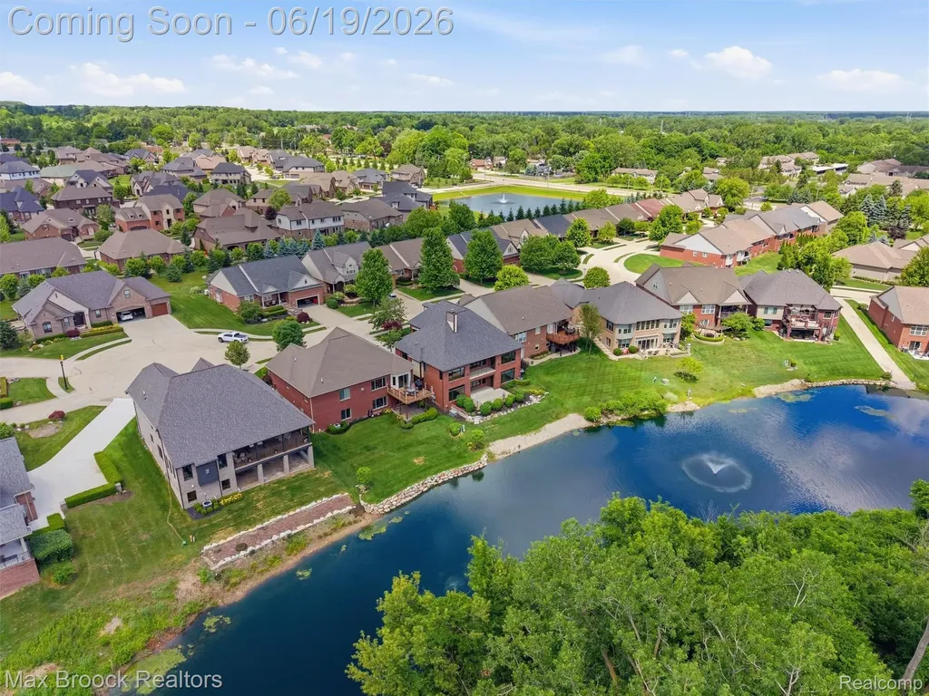 7822 Firestone Lane Washington Township MI 48094