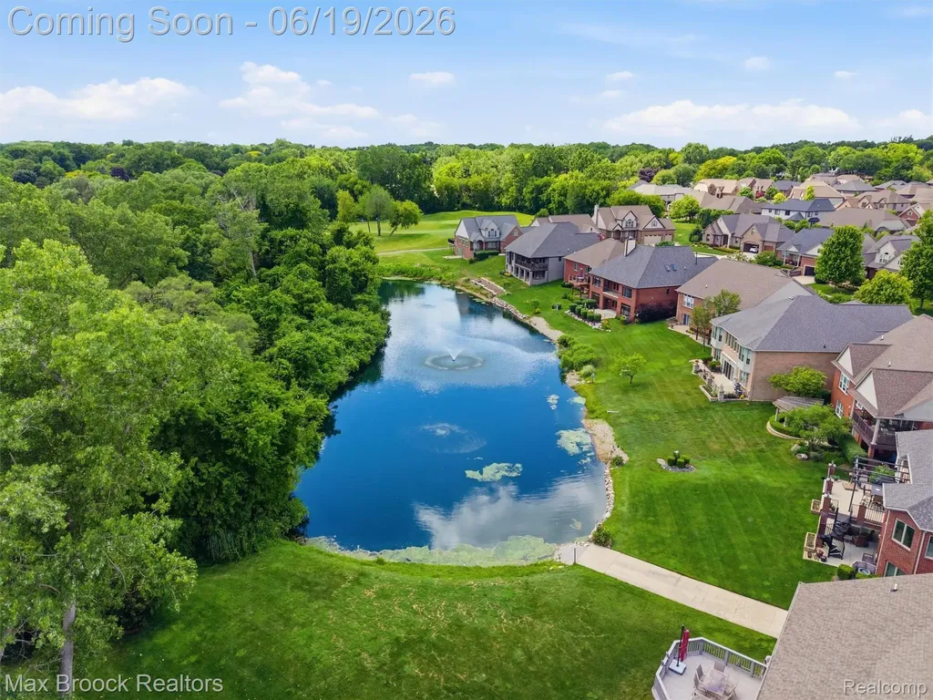 7822 Firestone Lane Washington Township MI 48094
