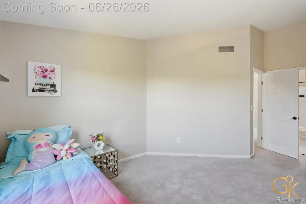 49613 Draper Circle Plymouth Charter Township MI 48170