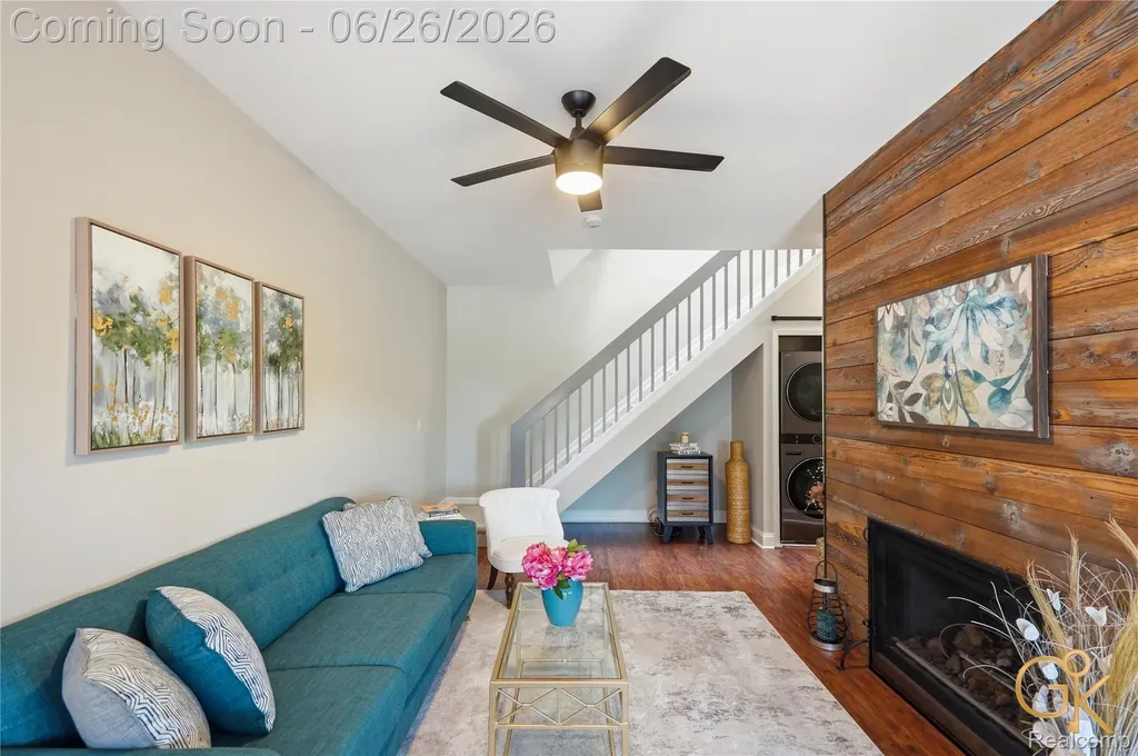 49613 Draper Circle Plymouth Charter Township MI 48170