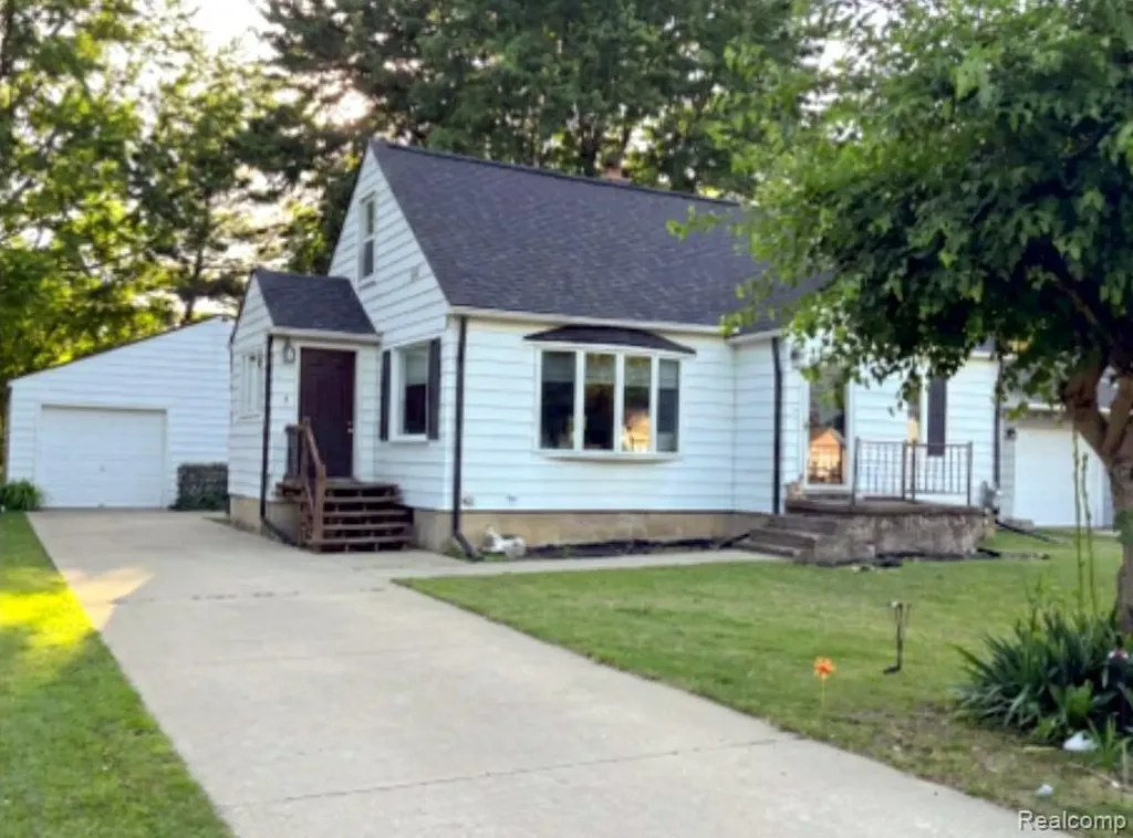 2273 Covert Road Burton City MI 48509