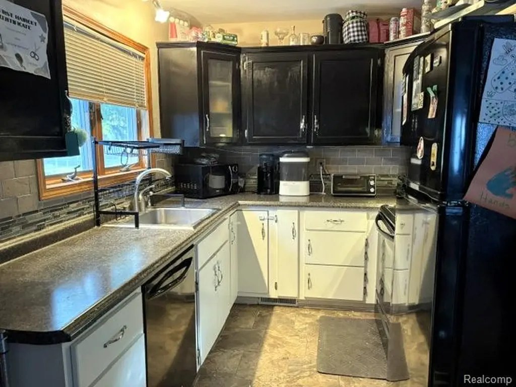 2273 Covert Road Burton City MI 48509