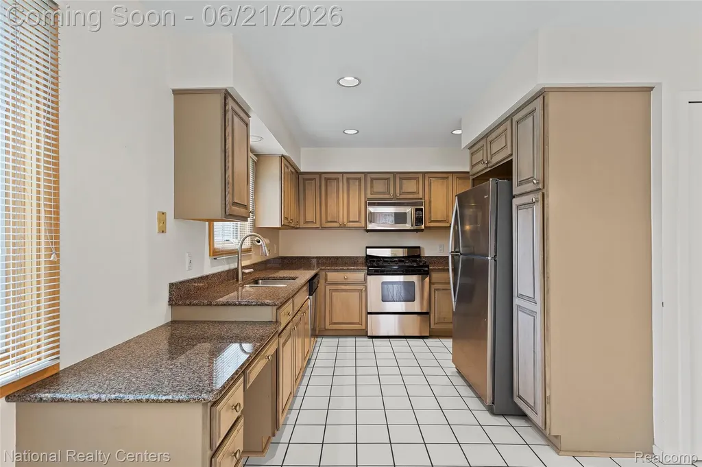 6153 Westbrooke Drive West Bloomfield Charter Township MI 48322
