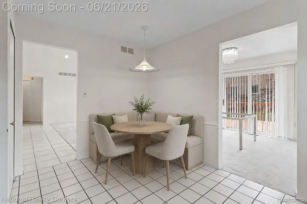 6153 Westbrooke Drive West Bloomfield Charter Township MI 48322