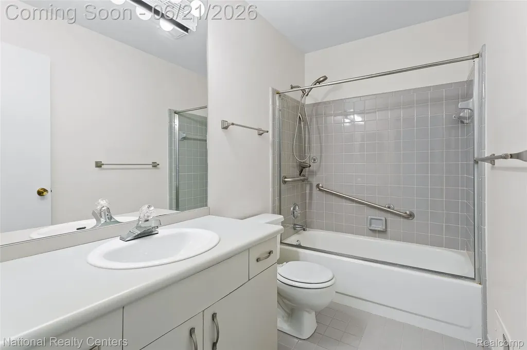 6153 Westbrooke Drive West Bloomfield Charter Township MI 48322