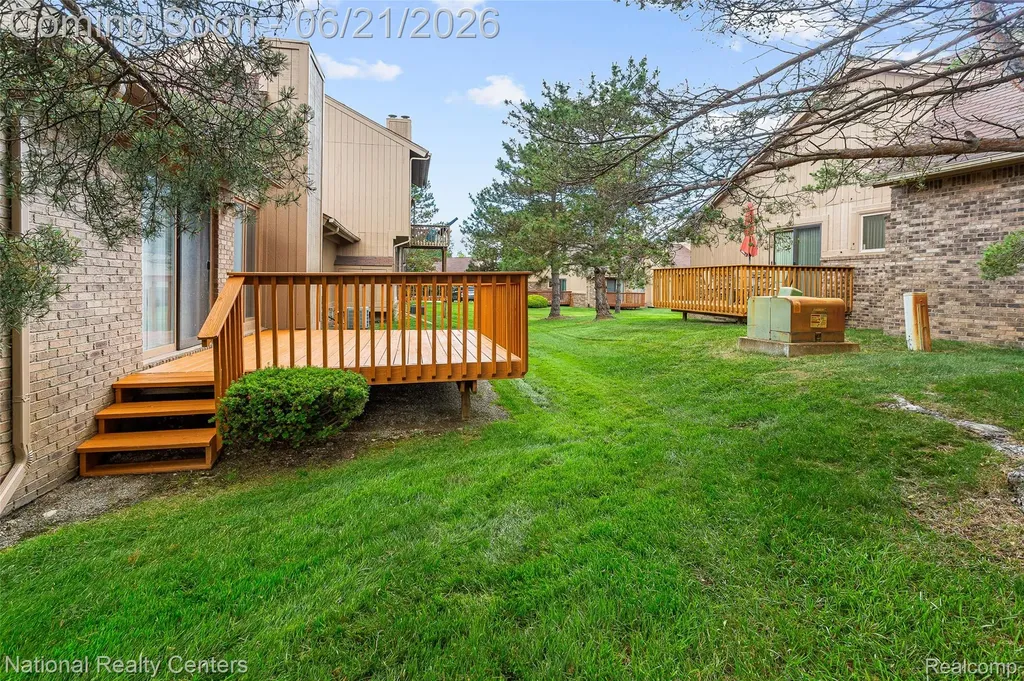 6153 Westbrooke Drive West Bloomfield Charter Township MI 48322