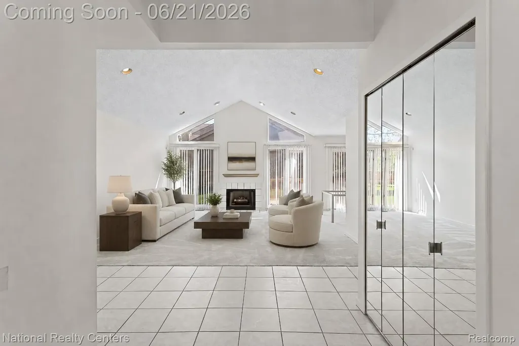 6153 Westbrooke Drive West Bloomfield Charter Township MI 48322