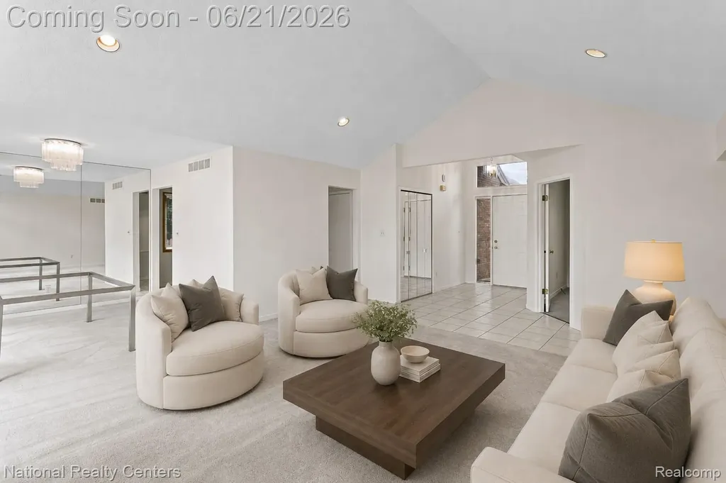 6153 Westbrooke Drive West Bloomfield Charter Township MI 48322