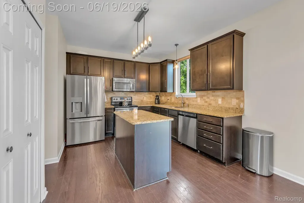 50647 Bredenbury Drive Macomb Township MI 48044