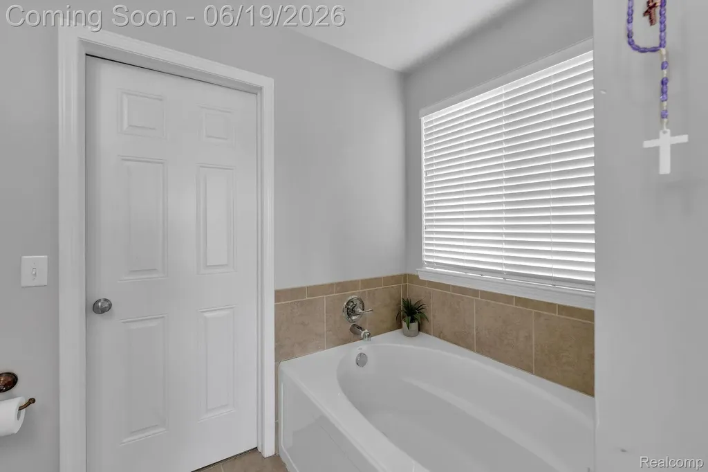 50647 Bredenbury Drive Macomb Township MI 48044