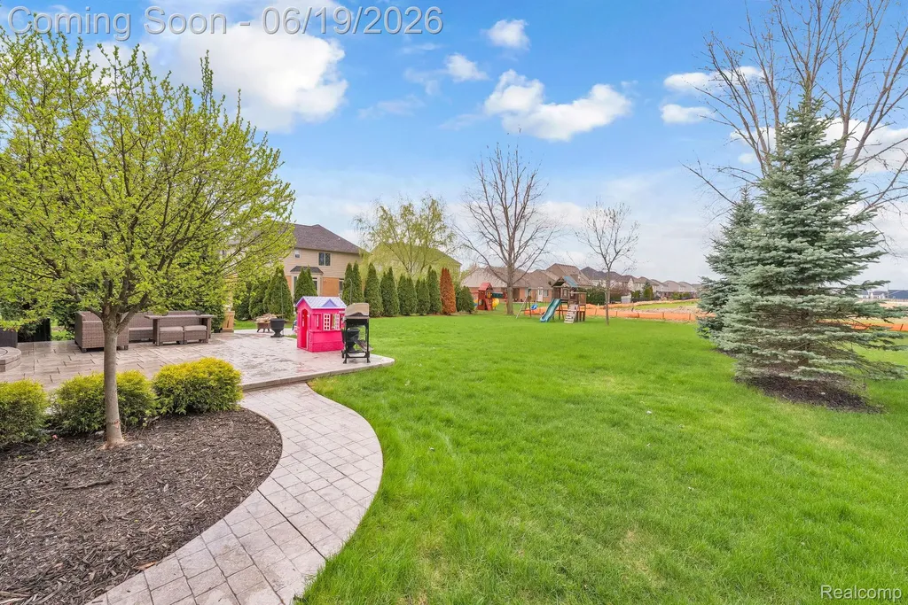 50647 Bredenbury Drive Macomb Township MI 48044