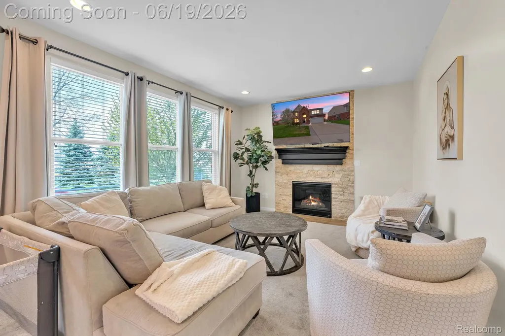 50647 Bredenbury Drive Macomb Township MI 48044