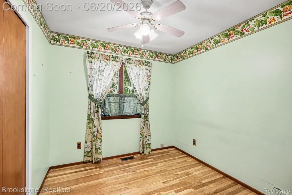 39111 Theresa Court Sterling Heights City MI 48313