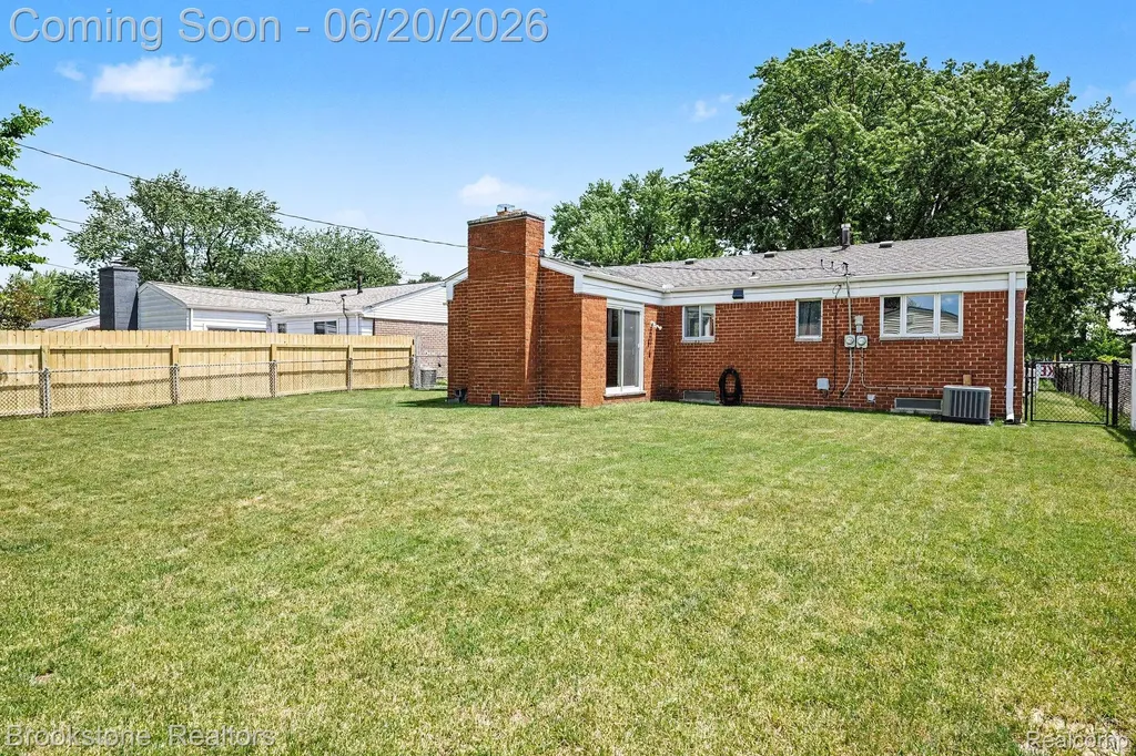 39111 Theresa Court Sterling Heights City MI 48313