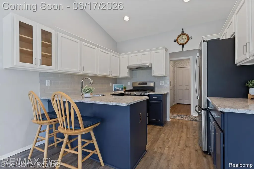 41021 Glenleven Court Clinton Charter Township MI 48038