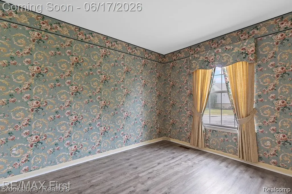 41021 Glenleven Court Clinton Charter Township MI 48038