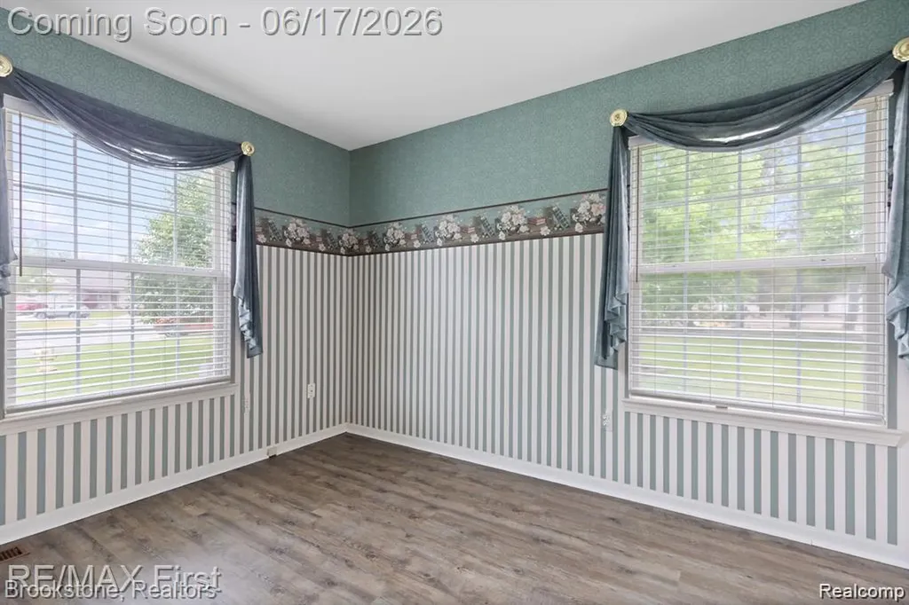 41021 Glenleven Court Clinton Charter Township MI 48038
