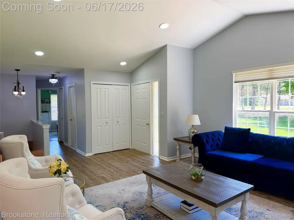 41021 Glenleven Court Clinton Charter Township MI 48038