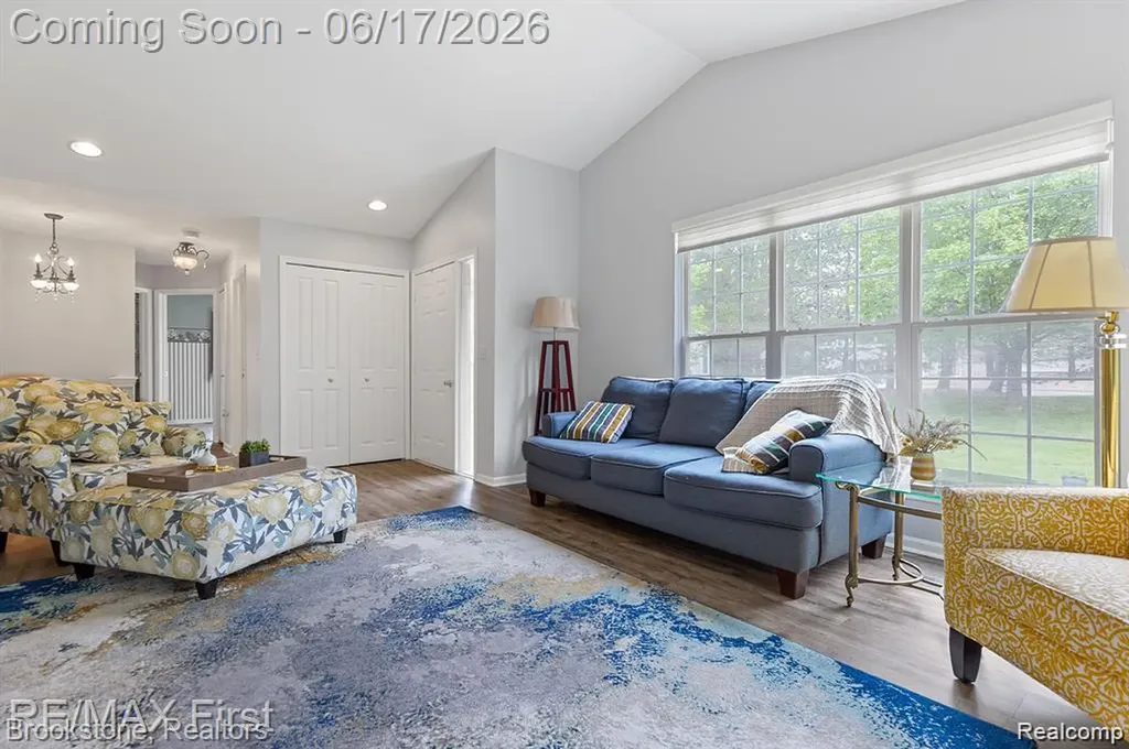 41021 Glenleven Court Clinton Charter Township MI 48038