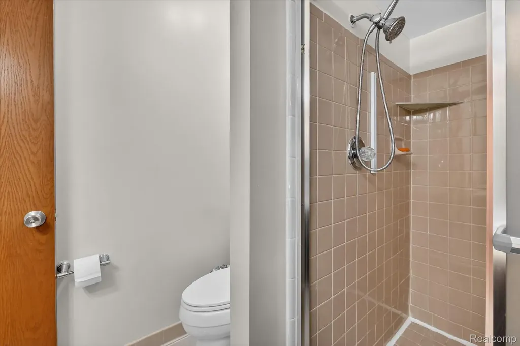 43325 Nebel Trail Clinton Charter Township MI 48038