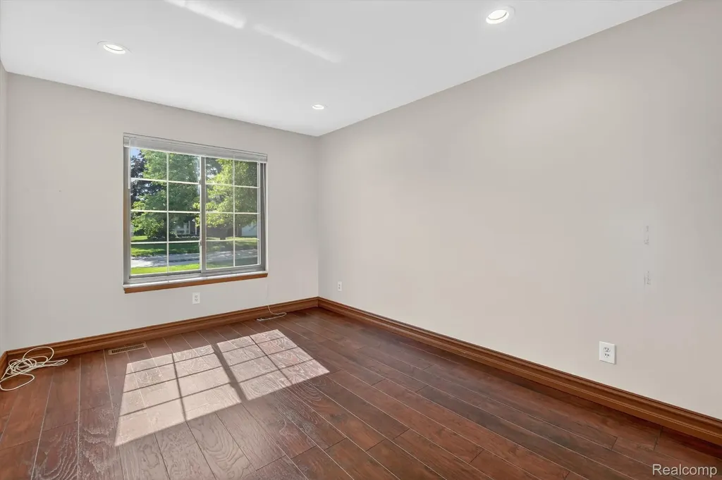 43325 Nebel Trail Clinton Charter Township MI 48038