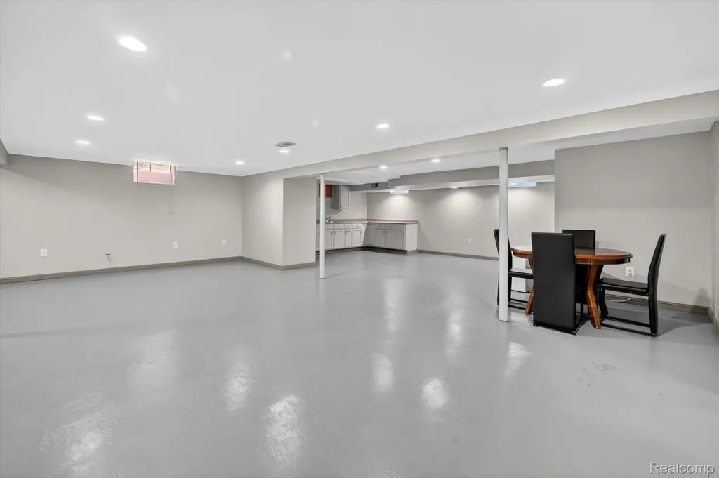 43325 Nebel Trail Clinton Charter Township MI 48038